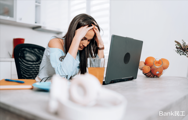 五五策略 银行急疯了, 什么招都使出来了